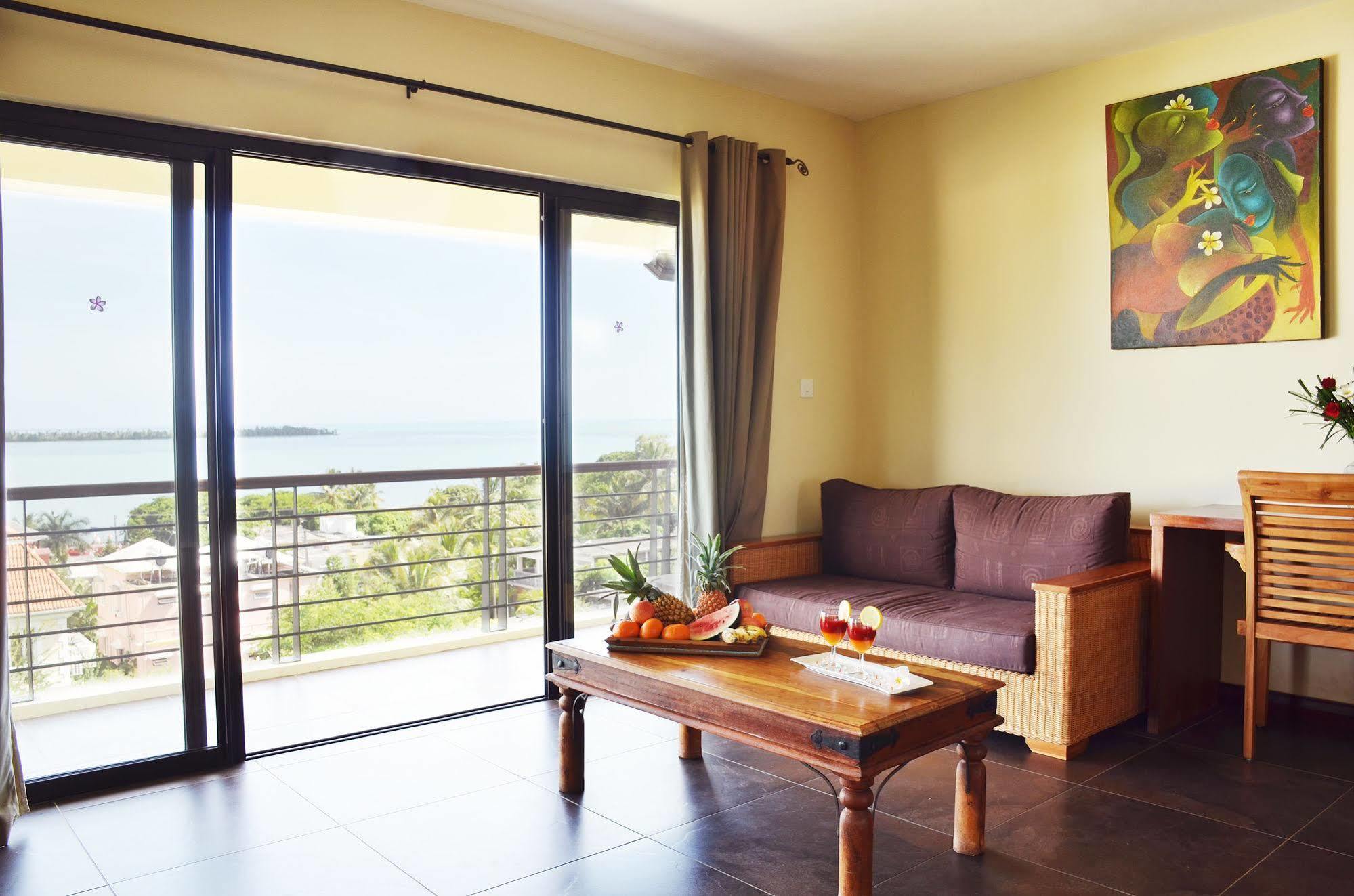 Happy Days Guest House Le Morne Exterior foto